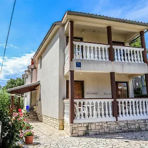 Riviera Goran Apartment
